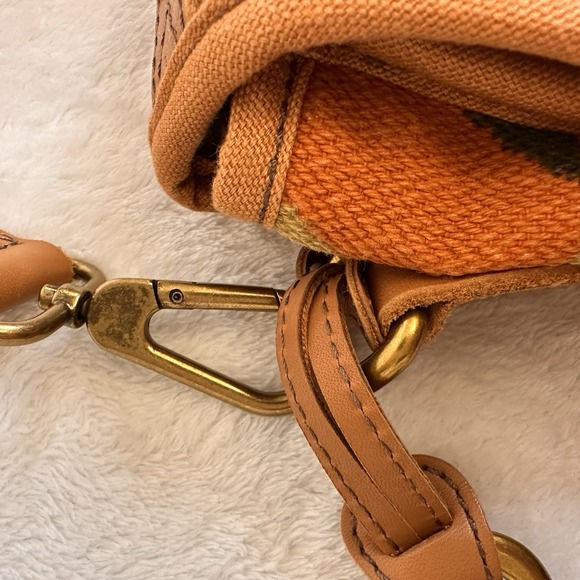 Fossil Multicolor Messenger Crossbody Bag Issue 54 With‎ Key Fob Vintage EUC - Picture 7 of 16